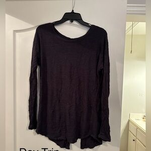 Day trip grey top in size large.